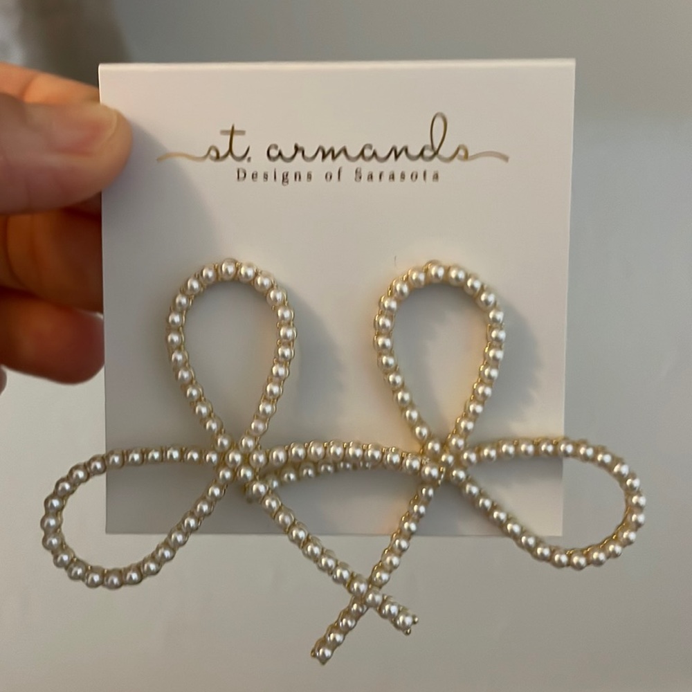 Pearl Bow Earrings